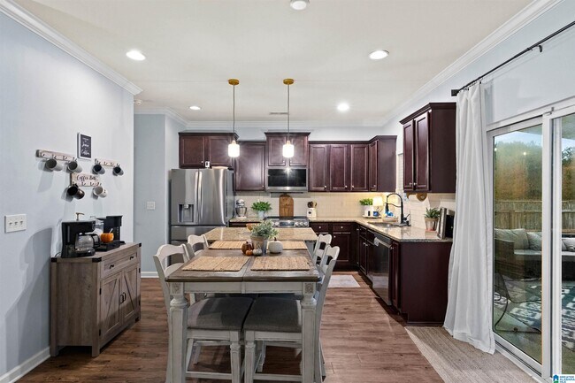 Building Photo - 325 Blackberry Blvd