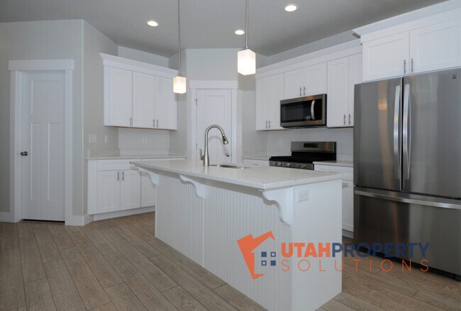 Building Photo - 14801 Garrison Ln
