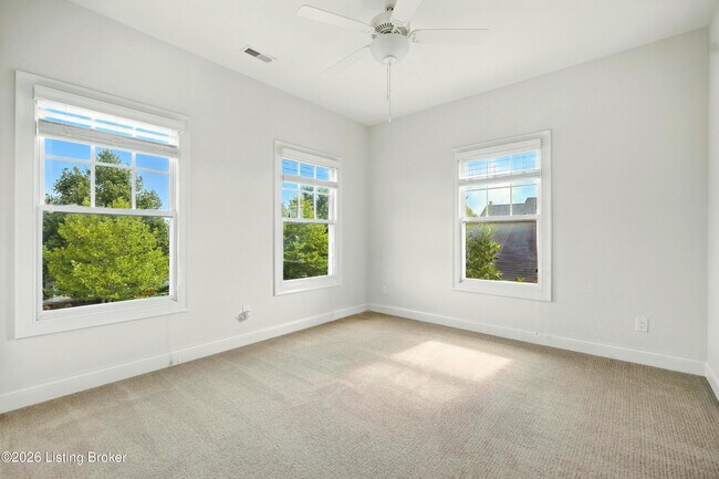 Building Photo - 8707 Featherbell Blvd