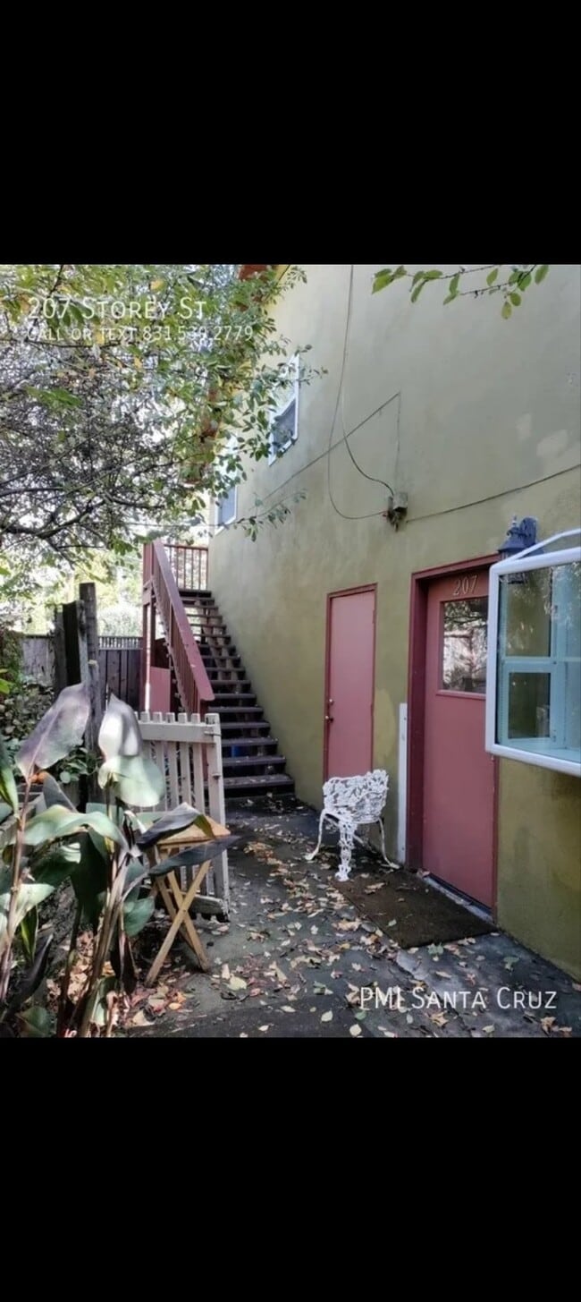 Building Photo - Charming Studio Apartment -  5 minutes to ...