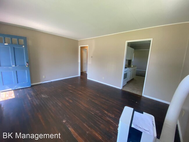 Building Photo - 2 br, 1 bath House - 2154 Ulen Lane