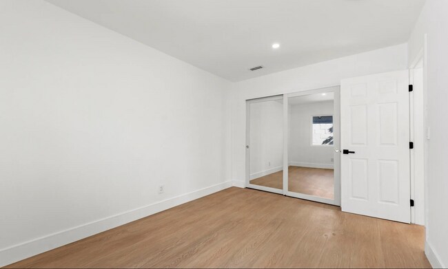 Building Photo - 7827 Hesperia Ave