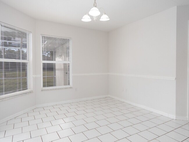 Building Photo - RENT THIS HOME WITH ZERO DEPOSIT