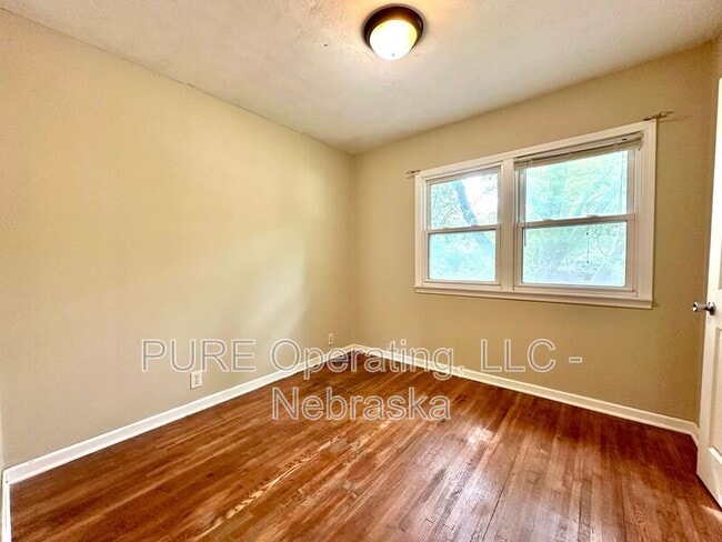 Building Photo - 5851 S 51st St