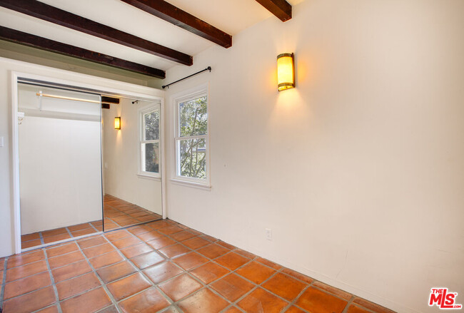 Building Photo - 2454 7th St