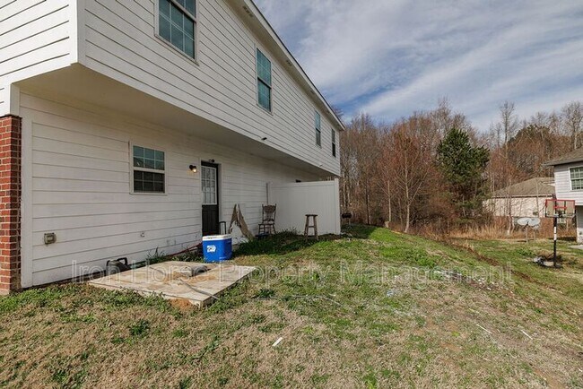 Building Photo - 638 Mill Stone Bluff