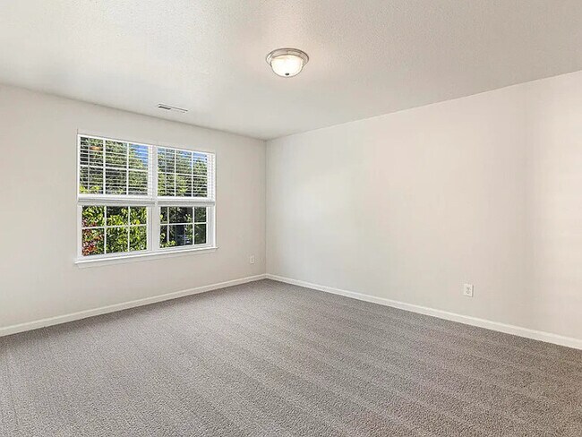 Building Photo - Earn Wealth While Leasing - Like a Homeown...