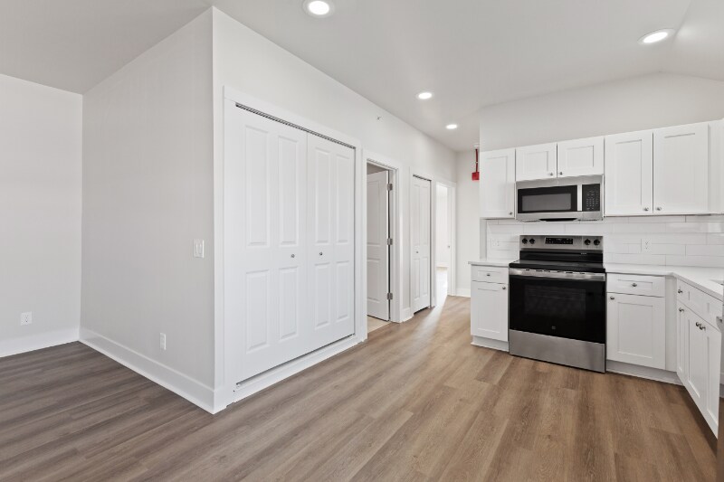 Building Photo - 1215 Corporate Dr