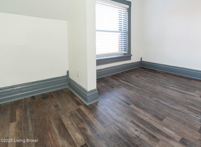 Building Photo - 1219 S 2nd St