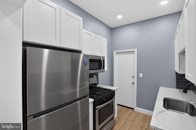 Building Photo - 3053 Janney St