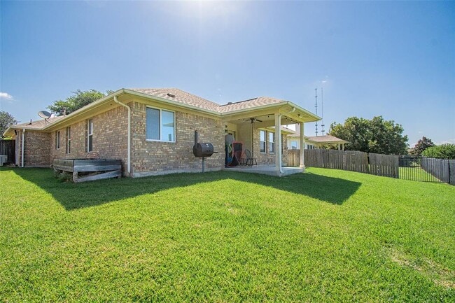 Building Photo - 4193 Fairmeadow Dr