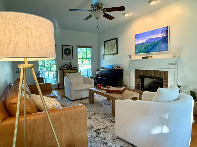 Building Photo - 2849 Pedigo Pl