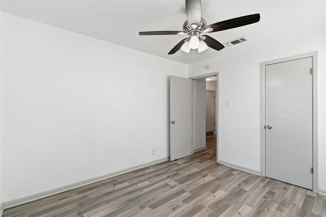 Building Photo - 224 E Lk St