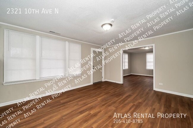 Building Photo - 2321 10th Ave N