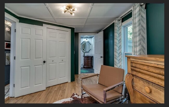 Building Photo - 14047 Military Rd