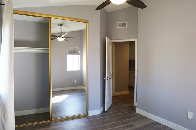 Building Photo - 44150 Calico Cir