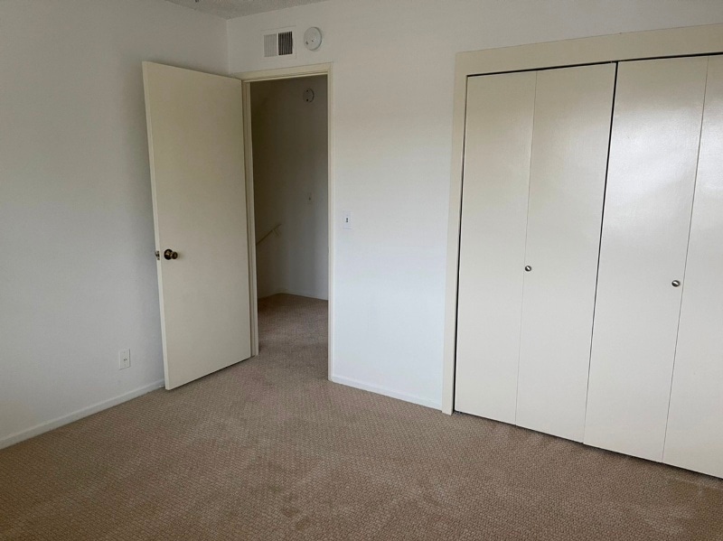 Building Photo - 22913 Juniper Ave