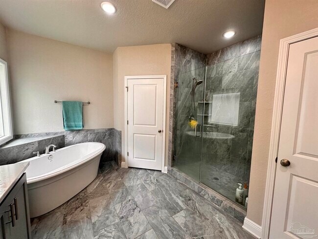 Building Photo - 2346 Habersham Ln