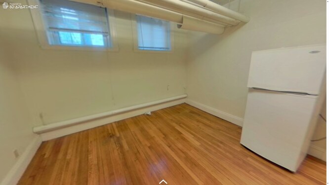 Building Photo - 44 Maple St