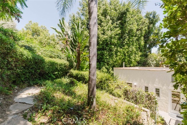 Building Photo - 11036 Fruitland Dr