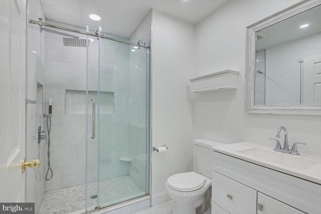 Building Photo - 268 Kempsey Dr