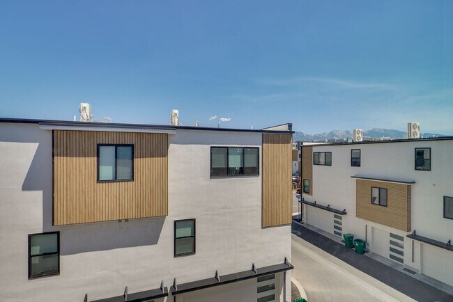 Building Photo - 4164 S Sugaree Ln