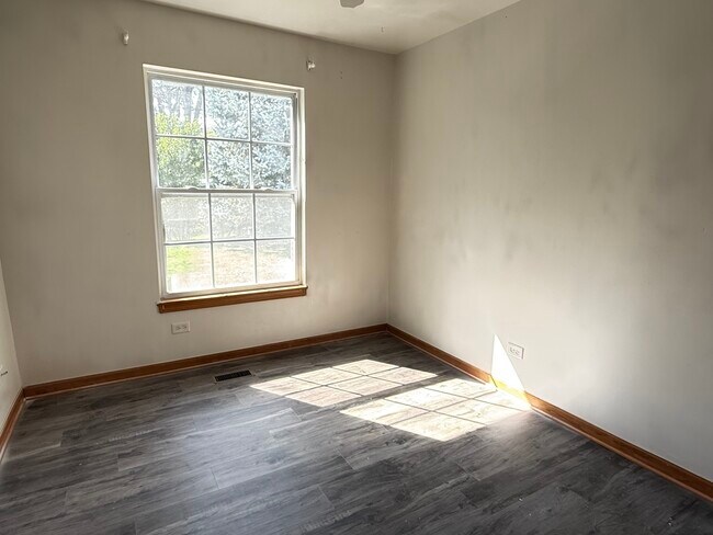 Building Photo - 1709 Clay St
