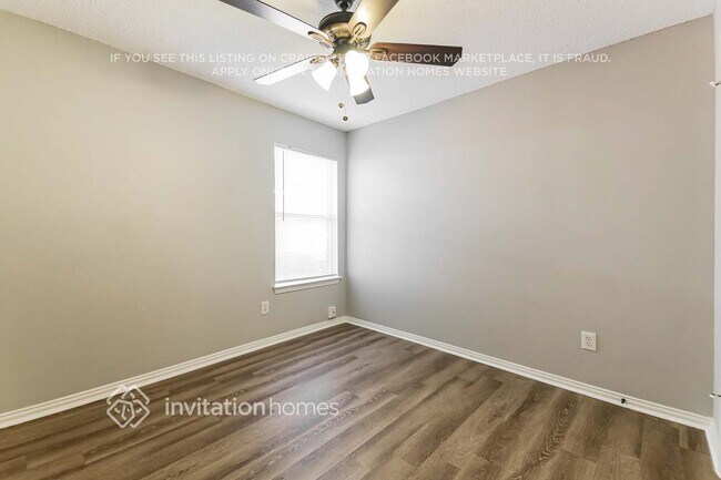 Building Photo - 1044 Waterview Dr