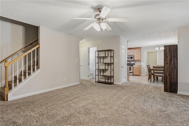 Building Photo - 420 Thorncliff Dr