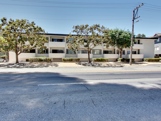 Building Photo - 1504 Newlands Ave