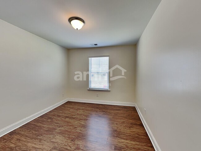 Building Photo - 1425 Arbor Pl Dr