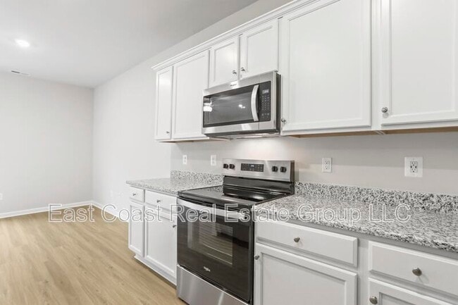 Building Photo - 53 Cranston Ct