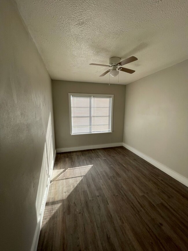Building Photo - Home for rent!