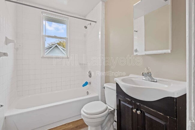 Building Photo - 601 Park Ave