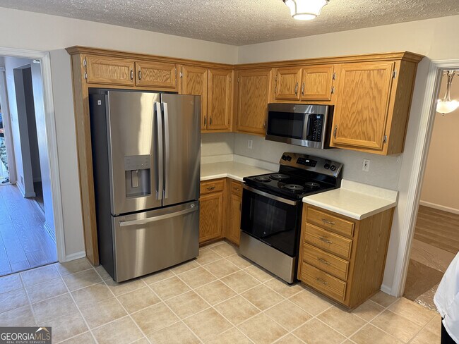 Building Photo - 228 Solomon Dr