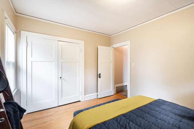 Building Photo - 522 N 65th St