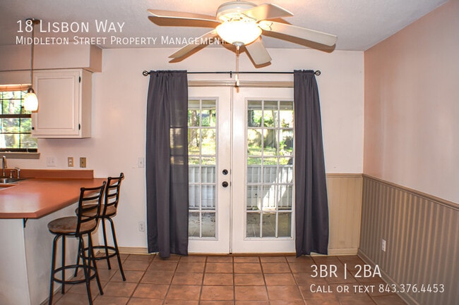 Building Photo - 18 Lisbon Way