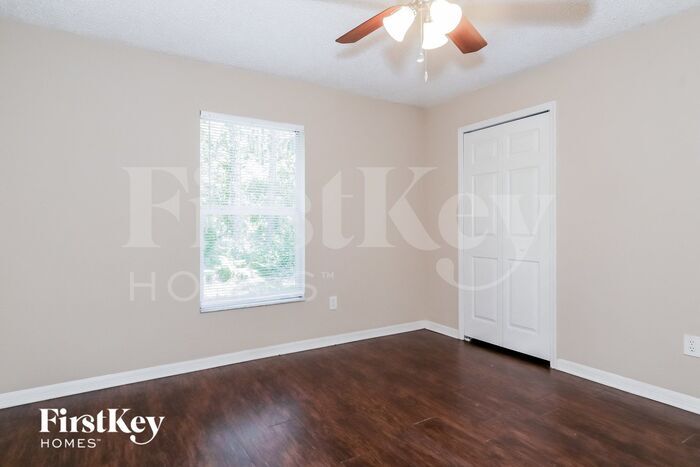 Building Photo - 14947 SE 25 Pl