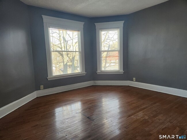 Building Photo - 538 Howard Ave