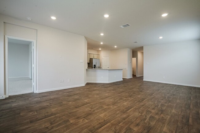 Building Photo - 224 Briggs Ln