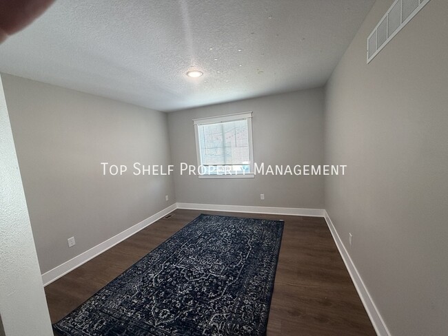 Building Photo - 501 Kirkwood Ave