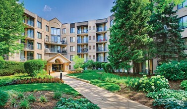 Building Photo - Elm Creek Apartments