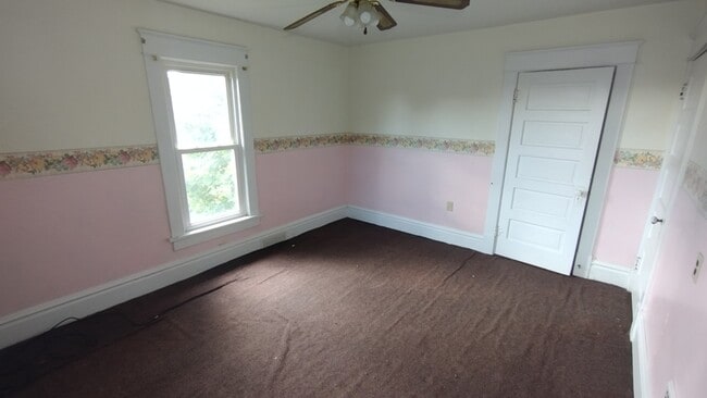 Building Photo - 308 Summit Ave