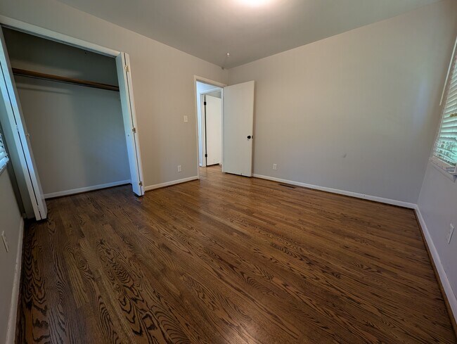 Building Photo - 2310 Denham Ave