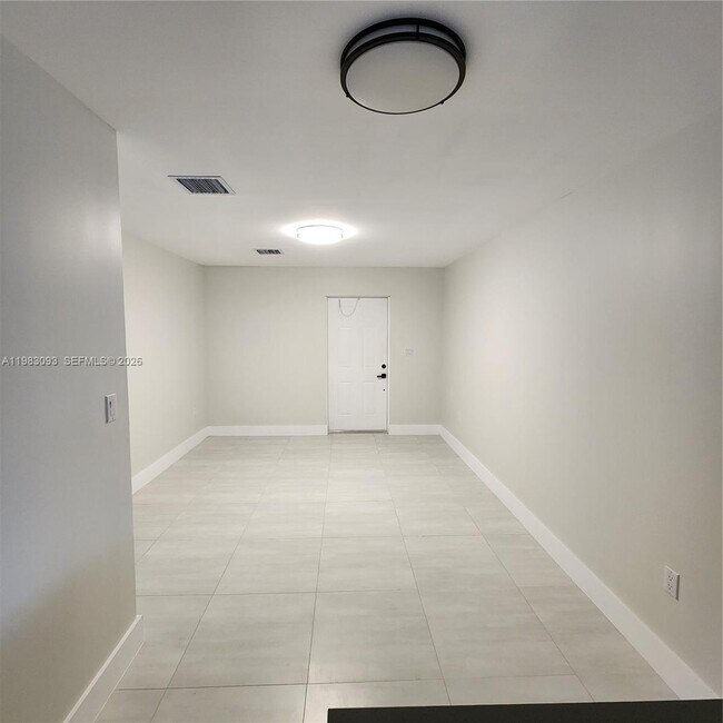 Building Photo - 1171 NW 66th St