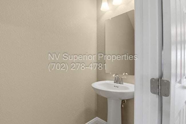 Building Photo - NW!! Pool!!! 5 Bedrooms!!! Bedroom & Bath Downstairs!!! Gated!!!! Covered Patio!!!