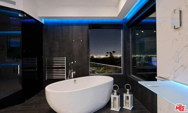 Building Photo - 16457 Westfall Pl