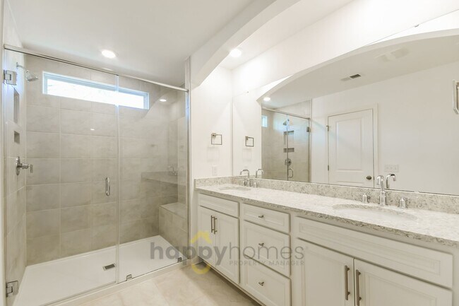 Building Photo - 3 Bedroom 2.5 Bath In Buckshire of Summerville