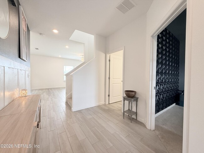 Building Photo - 9931 Lovage Ln