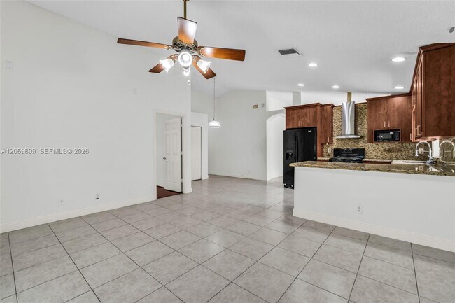 Building Photo - 2230 NW 145th Ave